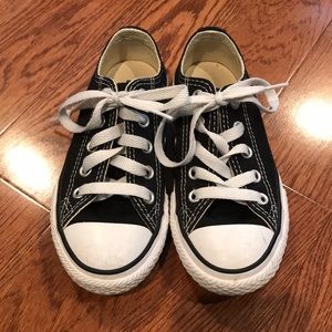 Little Kid Converse Shoes. Size 11.
